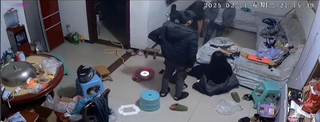 亲暴打后续已回学校并拉黑父亲以后靠自己pg电子模拟器试玩窒息！女孩正月被父(图11)